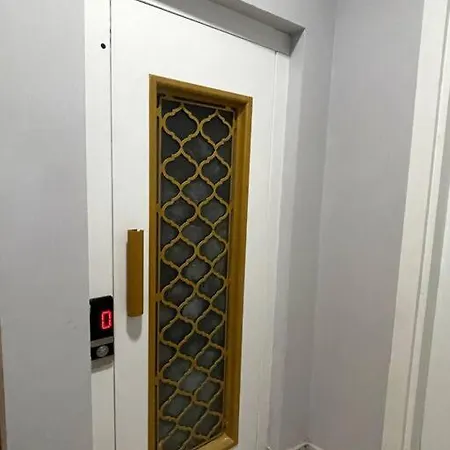 Apartmán Beautiful And Cozy Flat In Istiklal 5 *